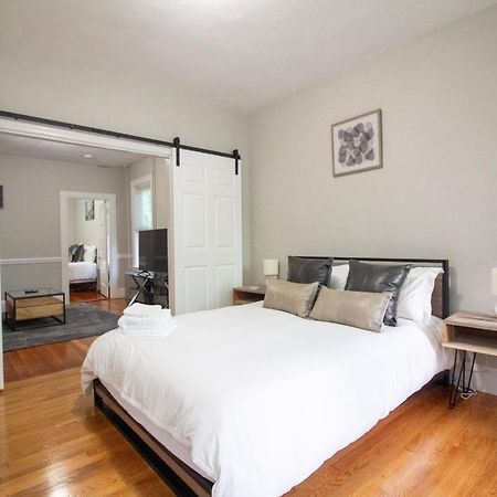 2 Bedroom Condo Close To Boston And Cambridge With Free Parkings المظهر الخارجي الصورة