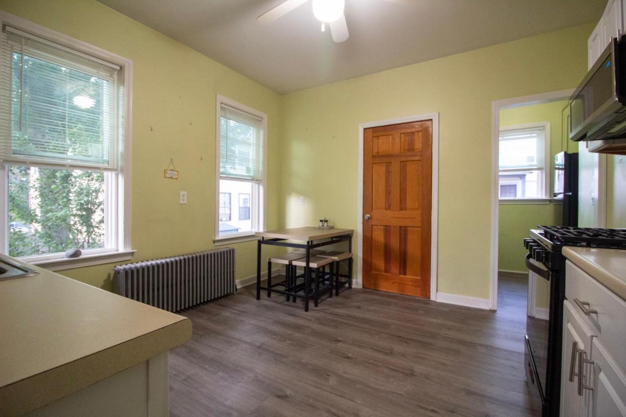 2 Bedroom Condo Close To Boston And Cambridge With Free Parkings المظهر الخارجي الصورة