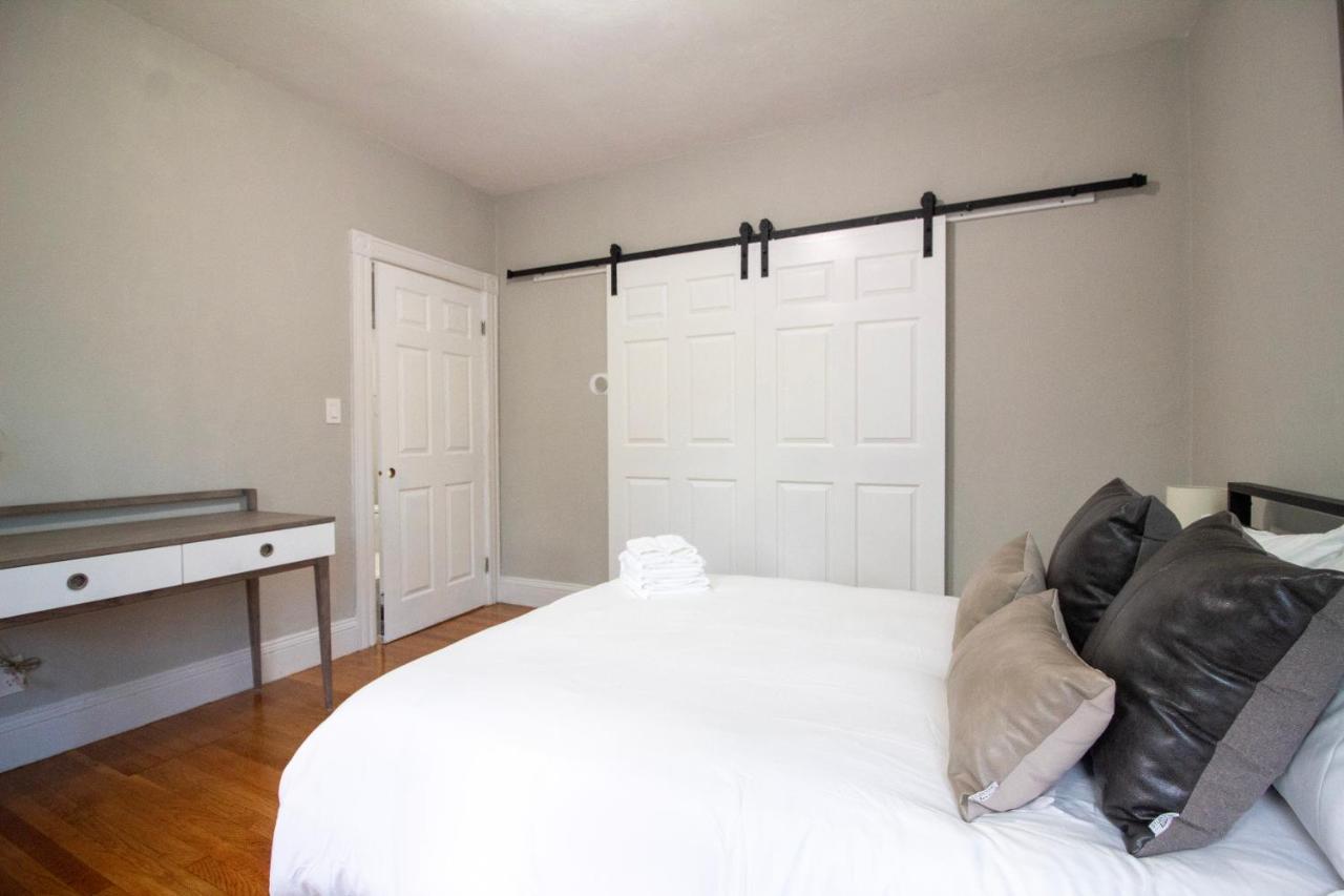 2 Bedroom Condo Close To Boston And Cambridge With Free Parkings المظهر الخارجي الصورة