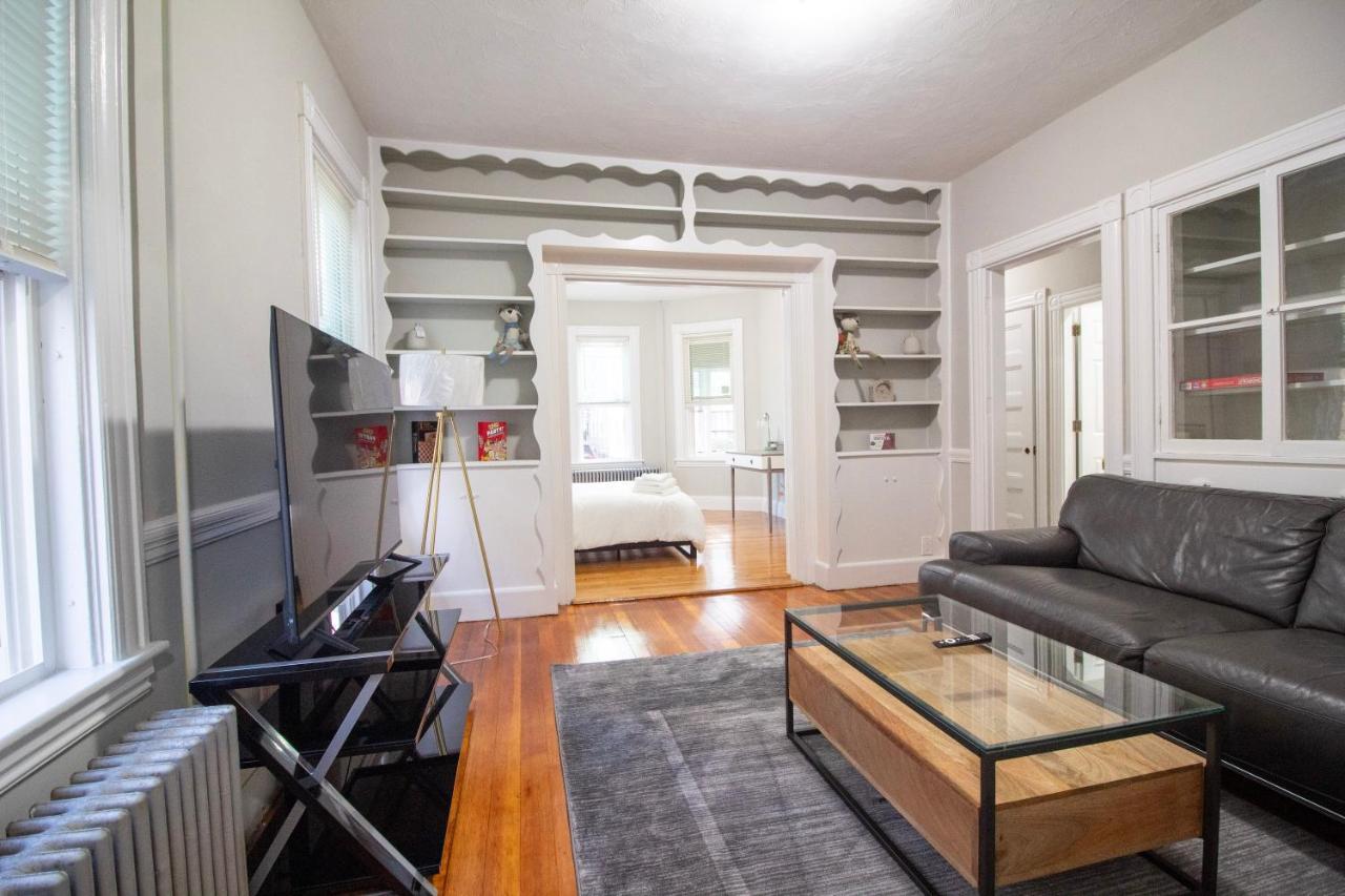 2 Bedroom Condo Close To Boston And Cambridge With Free Parkings المظهر الخارجي الصورة